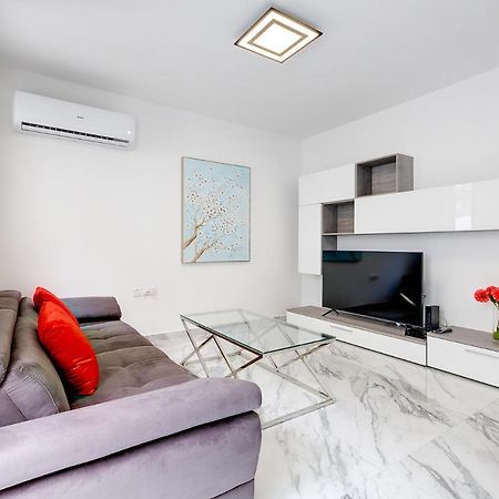 Cosy Apartment Steps To St George'S Bay Saint Julian's Exterior foto