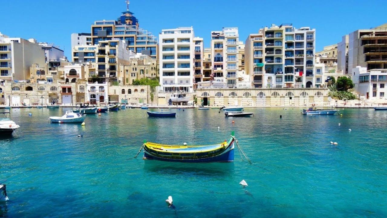 Cosy Apartment Steps To St George'S Bay Saint Julian's Exterior foto